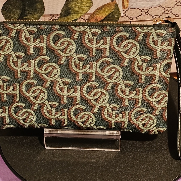 Coach Leather Corner Zip Wristlet - Picture 1 of 13